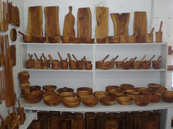 γιάννης βοσκάκης ξύλο ελιάς ξύλινες κατασκευές